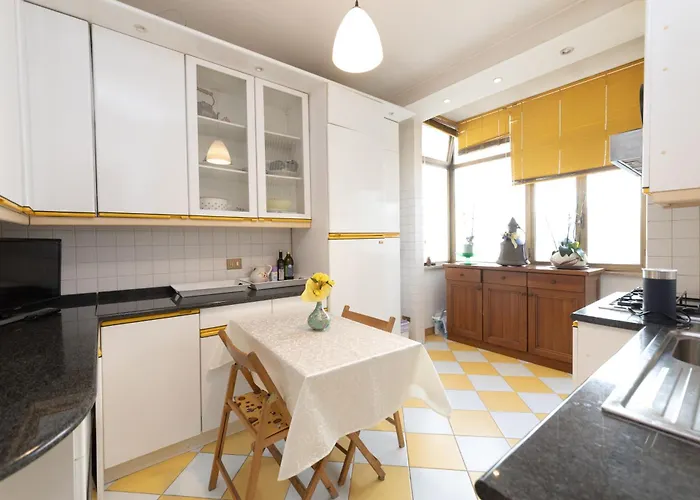 Rachele's Charming House In The Heart Of